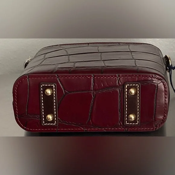 NWT…DOONEY AND BURKE CROC EMBOSSED LEATHER CROSSBODY HANDBAG IN BORDEAUX - Picture 7 of 14